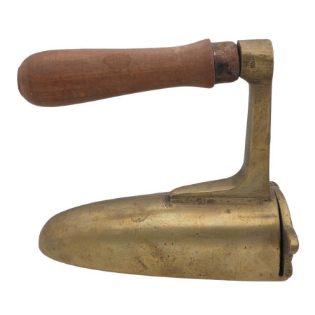 Zabytkowe Żelazko na duszę Mosiądz