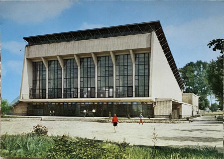 Pocztówka z Włocławka Hala sportowo-widowiskowa