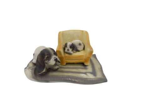 2 psy na kanapie Cavalier Spaniel